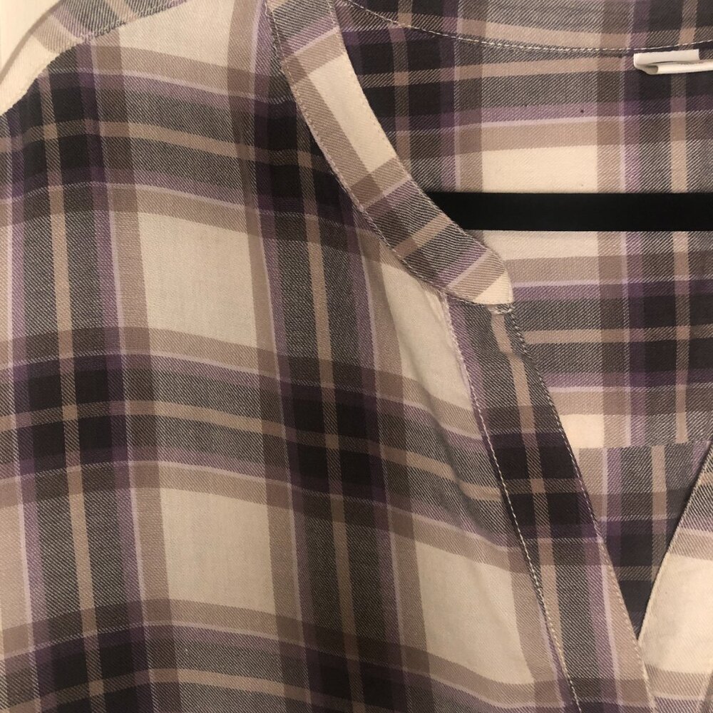 Old Navy plaid v-neck long-sleeve tunic style blouse 1X - worn once - Picture 2 of 4